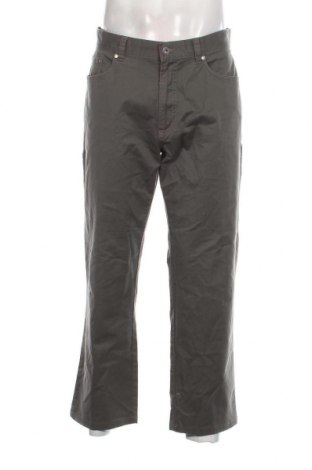 Pantaloni de bărbați Bexleys, Mărime L, Culoare Verde, Preț 27,99 Lei