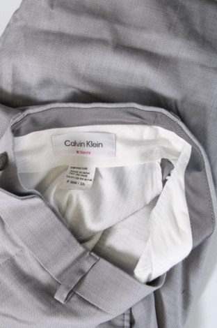 Мъжки панталон Calvin Klein, Размер S, Цвят Сив, Цена 40,05 лв.