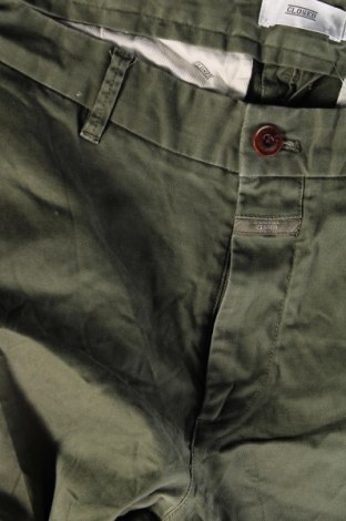 Мъжки панталон Closed, Размер M, Цвят Зелен, Цена 68,50 лв.