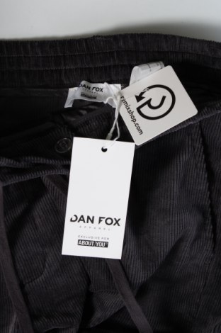 Męskie spodnie Dan Fox X About You, Rozmiar XL, Kolor Szary, Cena 86,76 zł