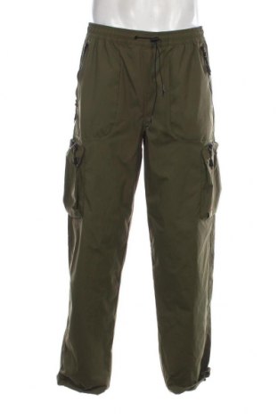 Pantaloni de bărbați Ellesse, Mărime L, Culoare Verde, Preț 253,29 Lei