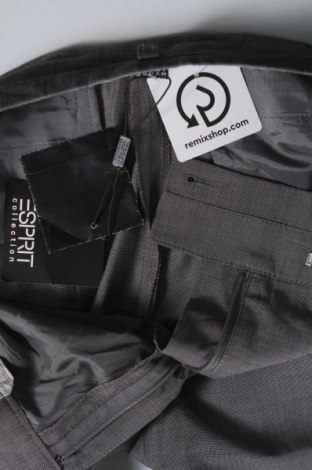 Мъжки панталон Esprit, Размер S, Цвят Сив, Цена 65,03 лв.