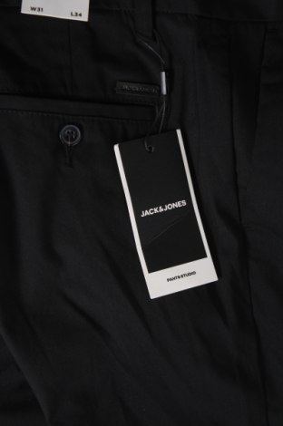 Pánské kalhoty  Jack & Jones, Velikost M, Barva Černá, Cena  319,00 Kč