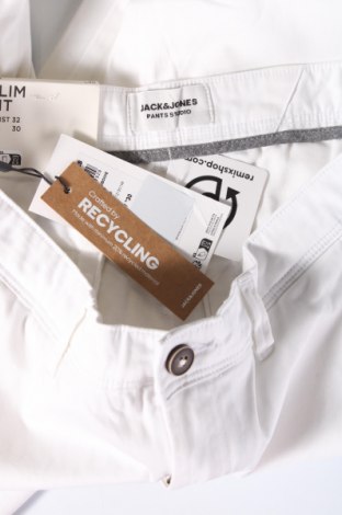 Ανδρικό παντελόνι Jack & Jones, Μέγεθος M, Χρώμα Λευκό, Τιμή 51,03 €