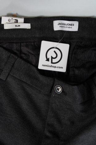 Мъжки панталон Jack & Jones, Размер L, Цвят Сив, Цена 39,60 лв.