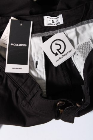 Pánské kalhoty  Jack & Jones, Velikost L, Barva Černá, Cena  215,00 Kč