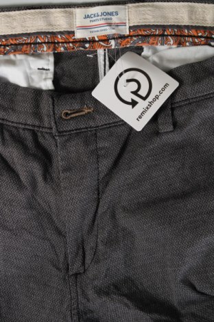 Pantaloni de bărbați Jack & Jones, Mărime M, Culoare Gri, Preț 31,02 Lei