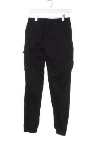 Pantaloni de bărbați Pull&Bear, Mărime XS, Culoare Negru, Preț 25,76 Lei