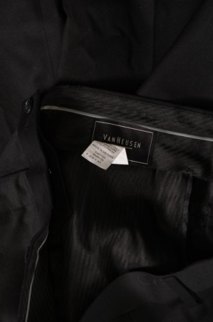 Pánské kalhoty  Van Heusen, Velikost M, Barva Černá, Cena  116,00 Kč