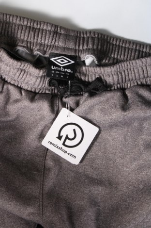 Pantaloni trening de bărbați Umbro, Mărime S, Culoare Gri, Preț 44,41 Lei