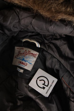 Ανδρικό μπουφάν Jack & Jones, Μέγεθος L, Χρώμα Γκρί, Τιμή 26,85 €