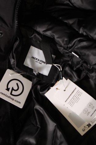Pánska bunda  Jack & Jones, Veľkosť M, Farba Čierna, Cena  43,78 €