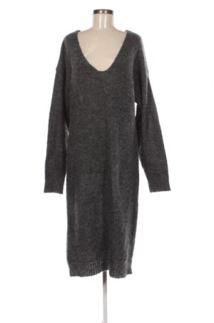 Kleid, Größe L, Farbe Grau, Preis 14,13 €