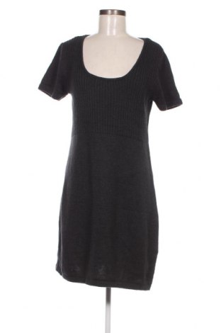 Kleid, Größe XL, Farbe Grau, Preis 8,07 €