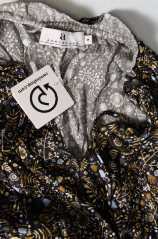 Kleid Arnie Says, Größe M, Farbe Mehrfarbig, Preis 28,53 €