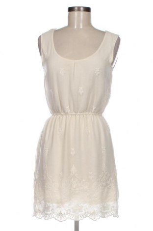 Φόρεμα Bershka, Μέγεθος M, Χρώμα Εκρού, Τιμή 8,01 €