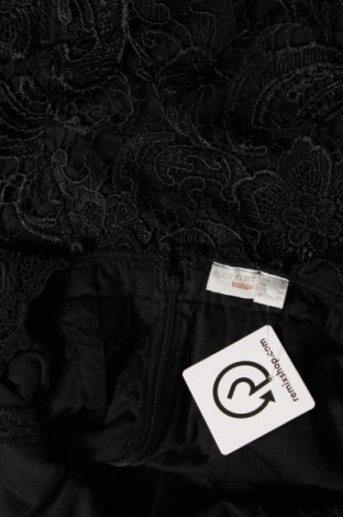 Φόρεμα Body Fit, Μέγεθος M, Χρώμα Μαύρο, Τιμή 21,90 €