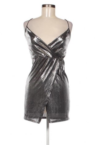 Kleid Boohoo, Größe S, Farbe Silber, Preis 7,57 €