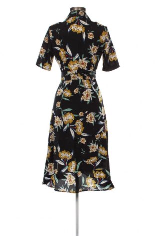 Kleid Boohoo, Größe M, Farbe Mehrfarbig, Preis 14,83 €