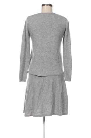 Kleid Esprit, Größe S, Farbe Grau, Preis 19,04 €