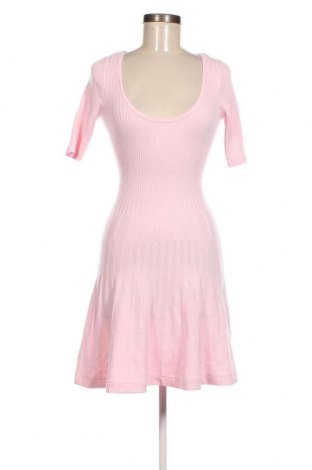 Kleid Guess, Größe M, Farbe Rosa, Preis € 60,68