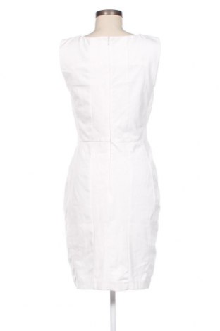 Kleid Karen by Simonsen, Größe M, Farbe Weiß, Preis 37,52 €