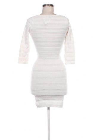 Kleid Mango, Größe XS, Farbe Weiß, Preis 23,66 €