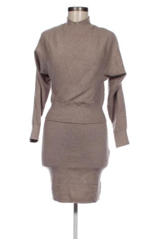 Kleid Mohito, Größe M, Farbe Beige, Preis 14,84 €