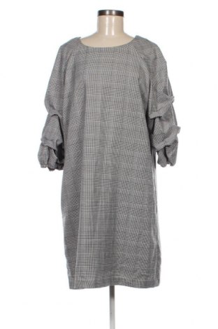 Šaty  More & More, Velikost XL, Barva Vícebarevné, Cena  523,00 Kč