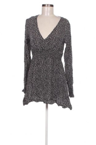 Kleid NA-KD, Größe M, Farbe Mehrfarbig, Preis 18,37 €