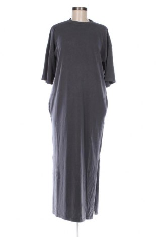 Kleid Nasty Gal, Größe S, Farbe Grau, Preis 25,05 €