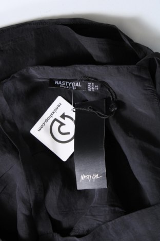 Kleid Nasty Gal, Größe M, Farbe Grau, Preis 39,86 €