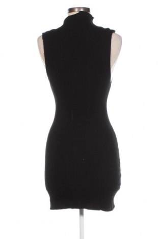 Φόρεμα Pull&Bear, Μέγεθος L, Χρώμα Μαύρο, Τιμή 16,83 €