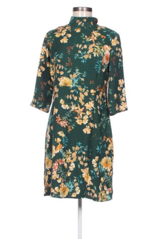 Kleid Reserved, Größe M, Farbe Mehrfarbig, Preis € 15,29