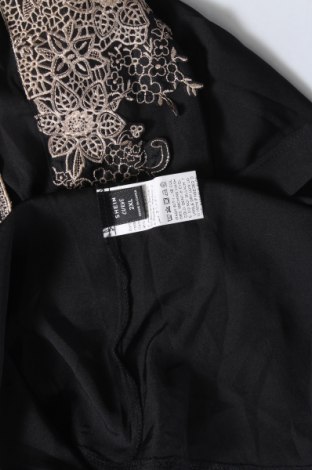 Kleid SHEIN, Größe XXL, Farbe Schwarz, Preis 14,83 €