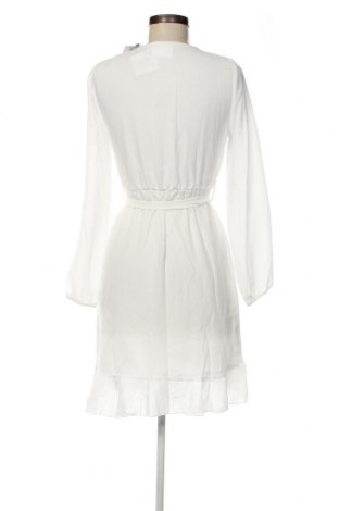Sukienka Sisters Point, Rozmiar S, Kolor Biały, Cena 129,54 zł