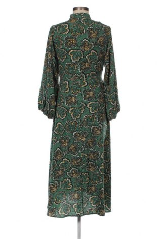 Kleid Y.A.S, Größe M, Farbe Mehrfarbig, Preis € 29,82