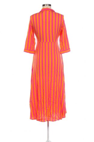 Kleid Y.A.S, Größe M, Farbe Mehrfarbig, Preis 96,39 €
