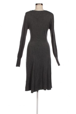 Kleid Zara, Größe L, Farbe Grau, Preis 9,46 €