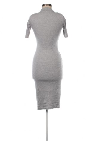 Rochie Zara, Mărime S, Culoare Gri, Preț 86,73 Lei