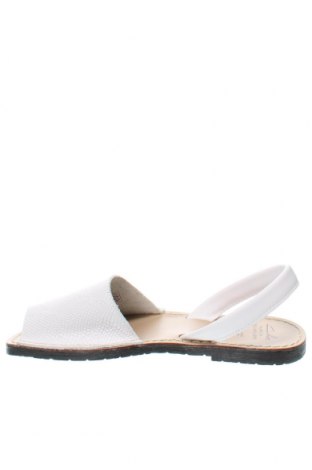 Sandalen Avarca Menorquina, Größe 40, Farbe Weiß, Preis 104,64 €