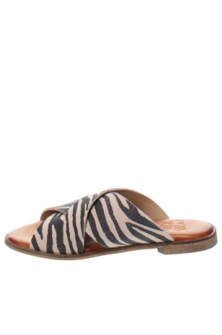 Sandale Mis Pepas, Mărime 35, Culoare Multicolor, Preț 253,50 Lei