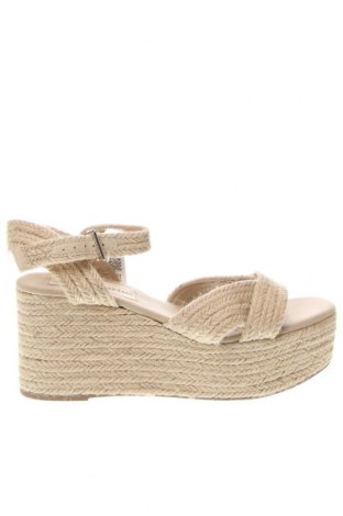 Sandalen Stradivarius, Größe 37, Farbe Beige, Preis 31,96 €