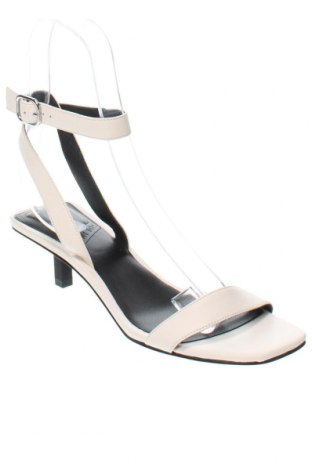 Sandalen What For, Größe 37, Farbe Ecru, Preis € 78,22