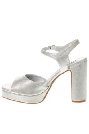 Sandale Xti, Mărime 39, Culoare Argintiu, Preț 122,37 Lei