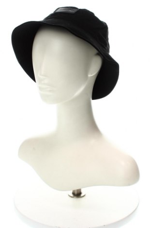 Καπέλο Calvin Klein, Χρώμα Μαύρο, Τιμή 37,71 €