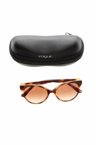 Слънчеви очила Vogue Eyewear, Цвят Кафяв, Цена 124,00 лв.