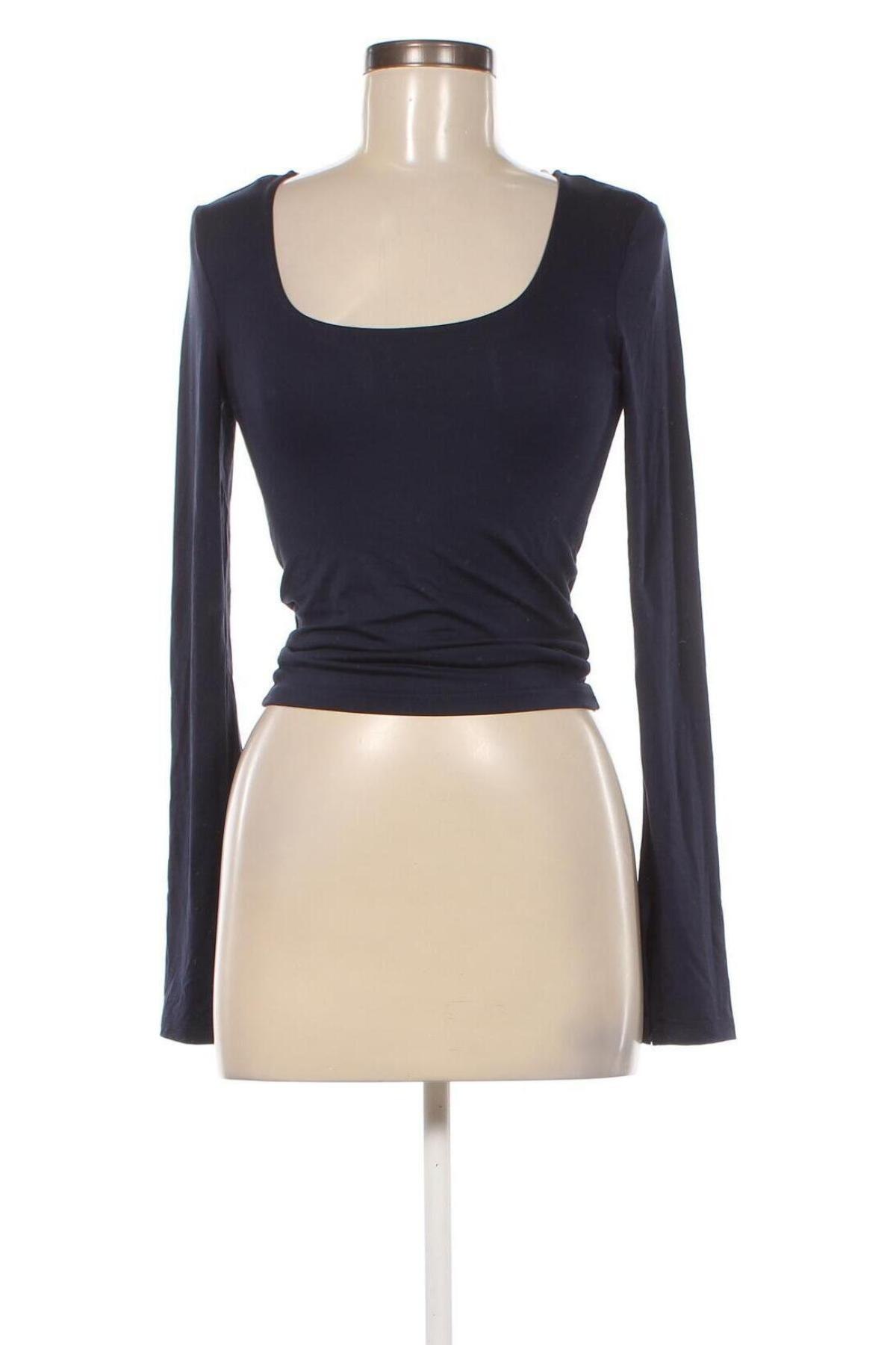 Γυναικεία μπλούζα Gina Tricot, Μέγεθος S, Χρώμα Μπλέ, Τιμή 9,48 €