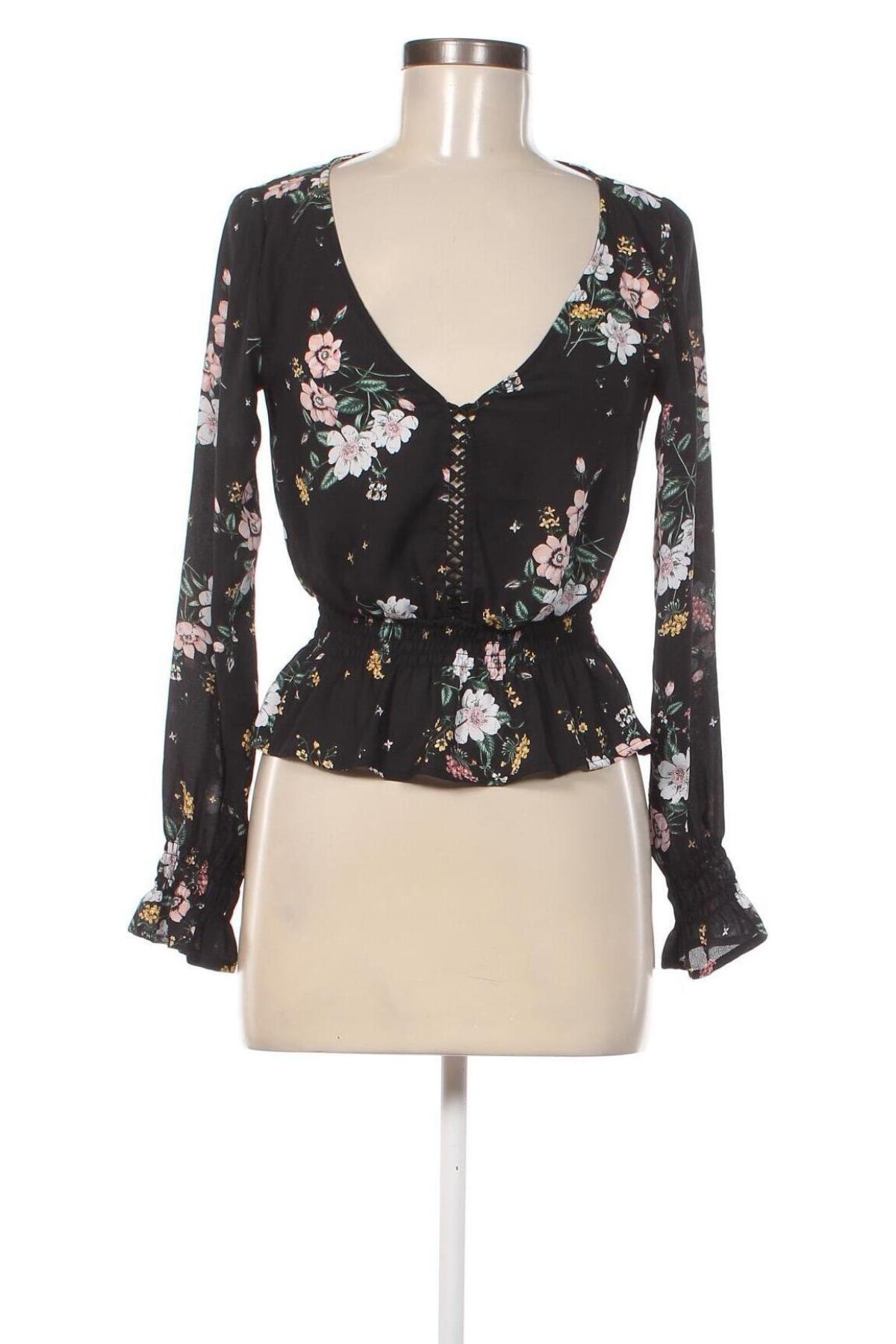 Дамска блуза H&M Divided, Размер XS, Цвят Черен, Цена 6,65 лв.