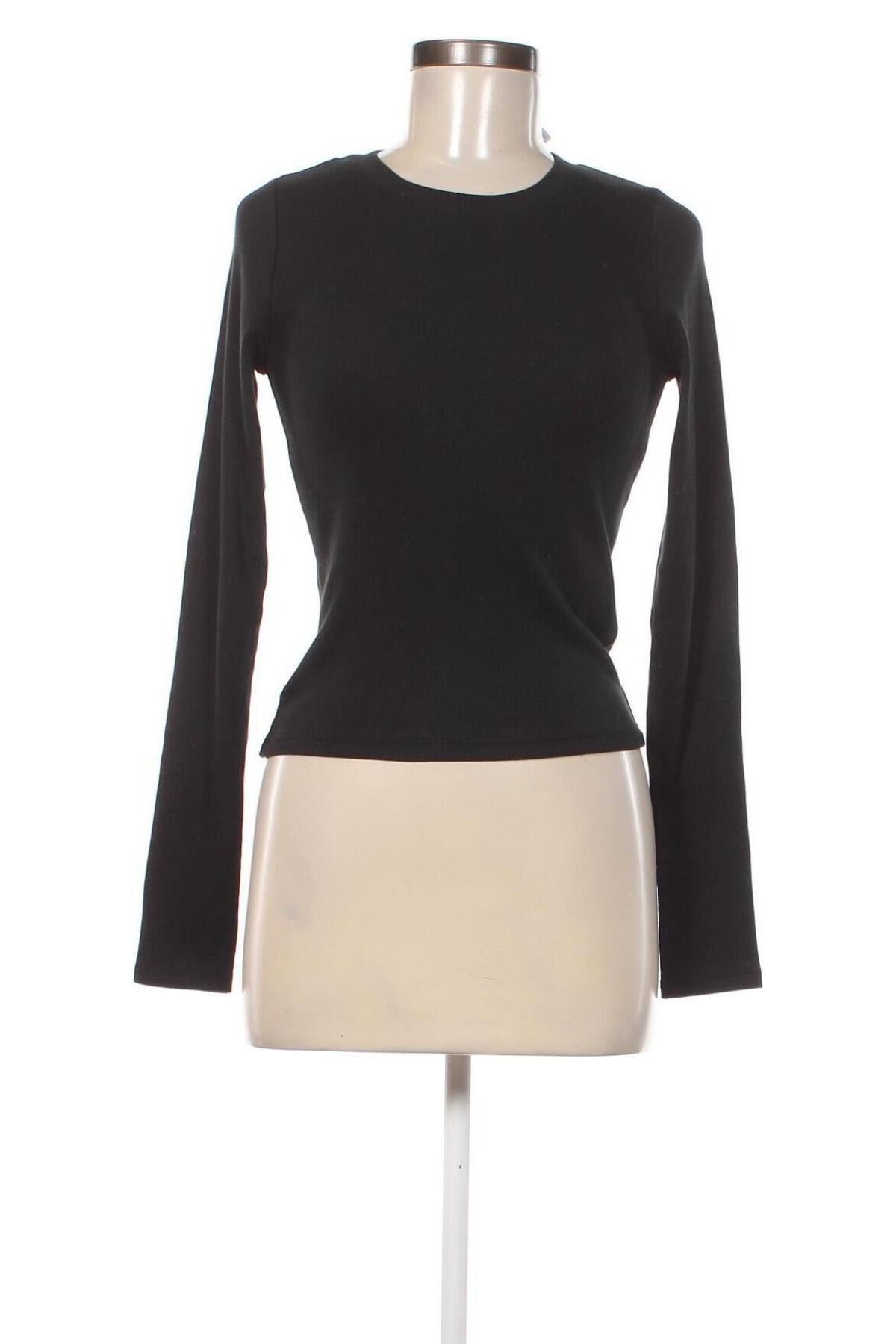 Дамска блуза Hollister, Размер M, Цвят Черен, Цена 26,95 лв.